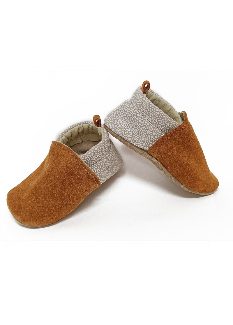 chaussons bébé cuir souple camel made in france