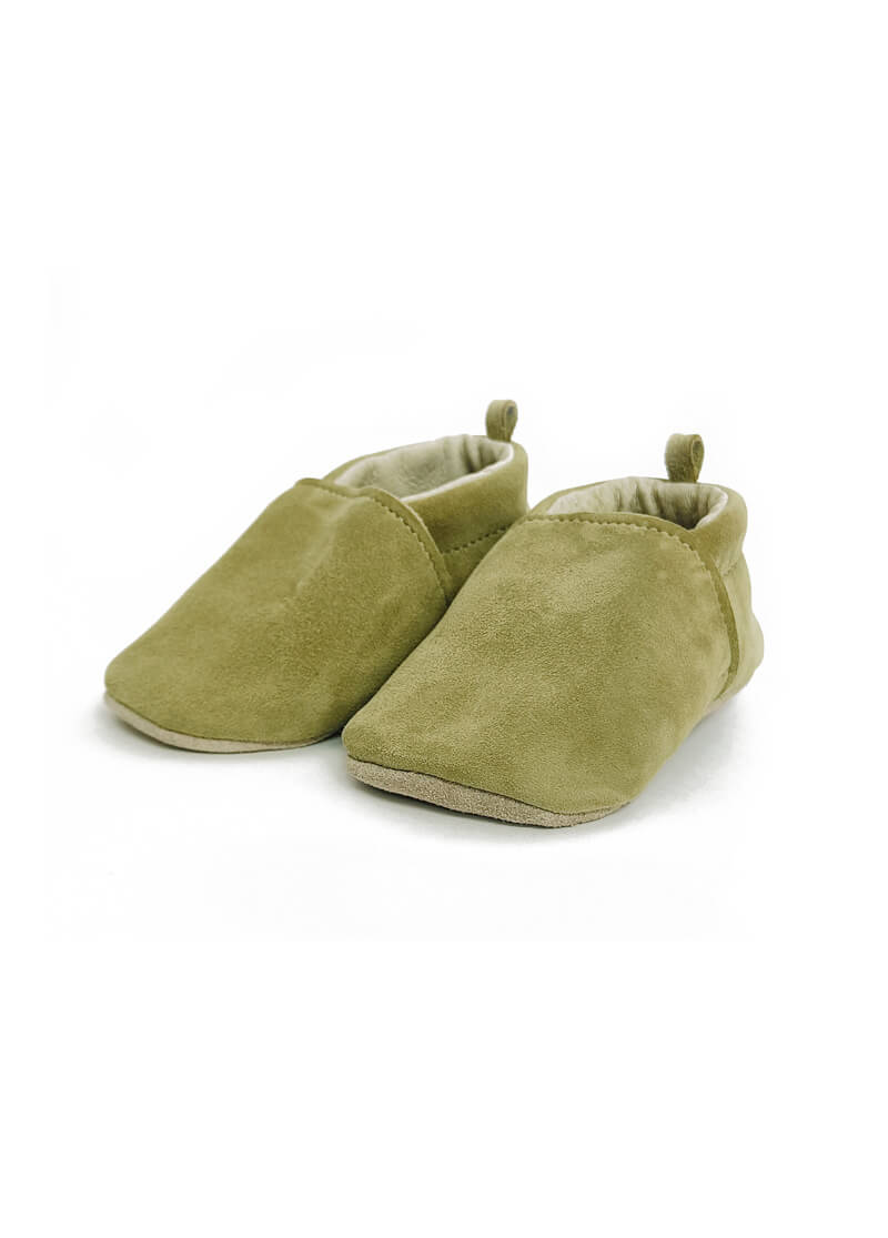 chaussons en cuir souple pour bebe vert olive