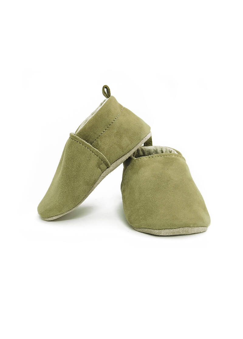 chaussons en cuir souple pour bebe olive