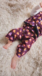 J-2 ⚠️
Mercredi soir, c’est la fin des précommandes... ne tardez pas pour shopper votre gilet sans manche reversible version kid ou adulte, votre pantalon imprimé ou meme vos vêtements en éponge de coton brique .. 

Apres ça, on pourra se lancer dans la production 🇫🇷 de vos pièces préférées, sans surplus!
.
#matchymatchy #cotonbio #precommandes #madeinfrance #Nantes