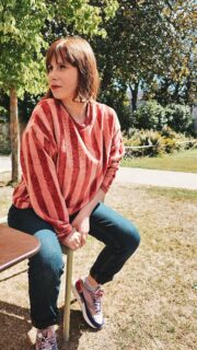 MULTI 🧢
L’entrepreunariat, c’est parfois jongler entre 10 métiers quand à la base on avait signé pour 2 ou 3 🤪
.
Derrière Kapoune se cachent seulement 2 personnes ( même si on a de l’aide pour certaines tâches heureusement) alors autant vous dire que nos journées sont riches et variées 🥰
.
On a appris à tout apprécier, mais notre mission préférée, ça reste la préparation de vos commandes 🩷🩷
.
.
.
#kapoune #fashion #baby #madeinfrance #moderesponsable #matchymatchy #family #vacancesenfamille❤️ #entrepreneur