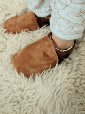 chaussons bébé cuir made in france camel premiers pas