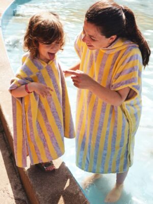 Duo Poncho de bain adulte et enfant rayé lilas