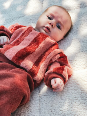 sweat bebe enfant eponge raye brique